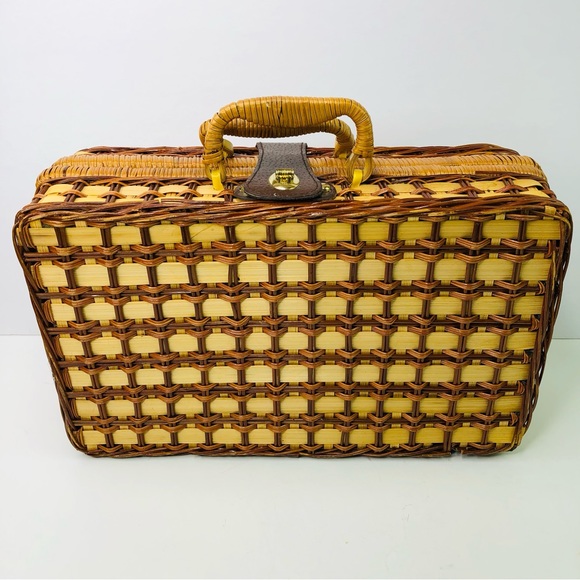 Vintage Wicker Picnic Basket Case Retro Suitcase Storage Organizer Box Decor - Picture 2 of 5